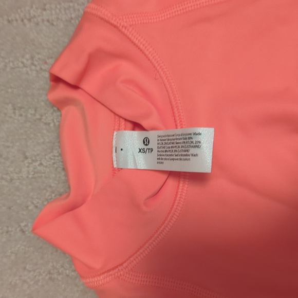 NWOT Lululemon sun protection long sleeve pink top XS - Picture 7 of 7